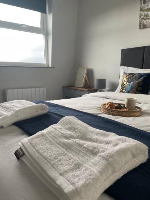 Spectacular 2 Bedroom Balcony Sea View Flat Scarborough Zewnętrze zdjęcie