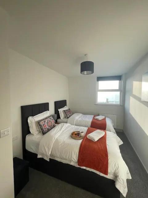 Spectacular 2 Bedroom Balcony Sea View Flat Scarborough Zewnętrze zdjęcie